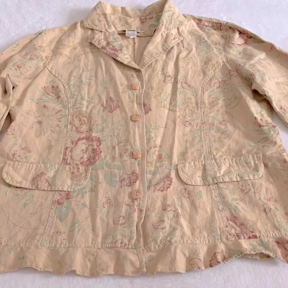 {VTG} Monroe & Main | Linen Cotton Floral Print Button Front Ruffle Trim Top - Picture 6 of 15